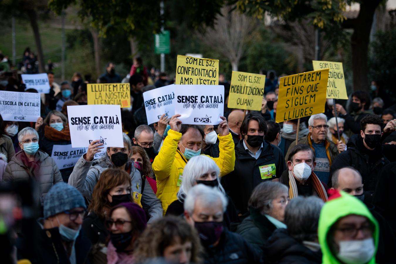 «Sin catalán no hay escuela», fue una de las consignas más repetidas por los indepedentistas. 