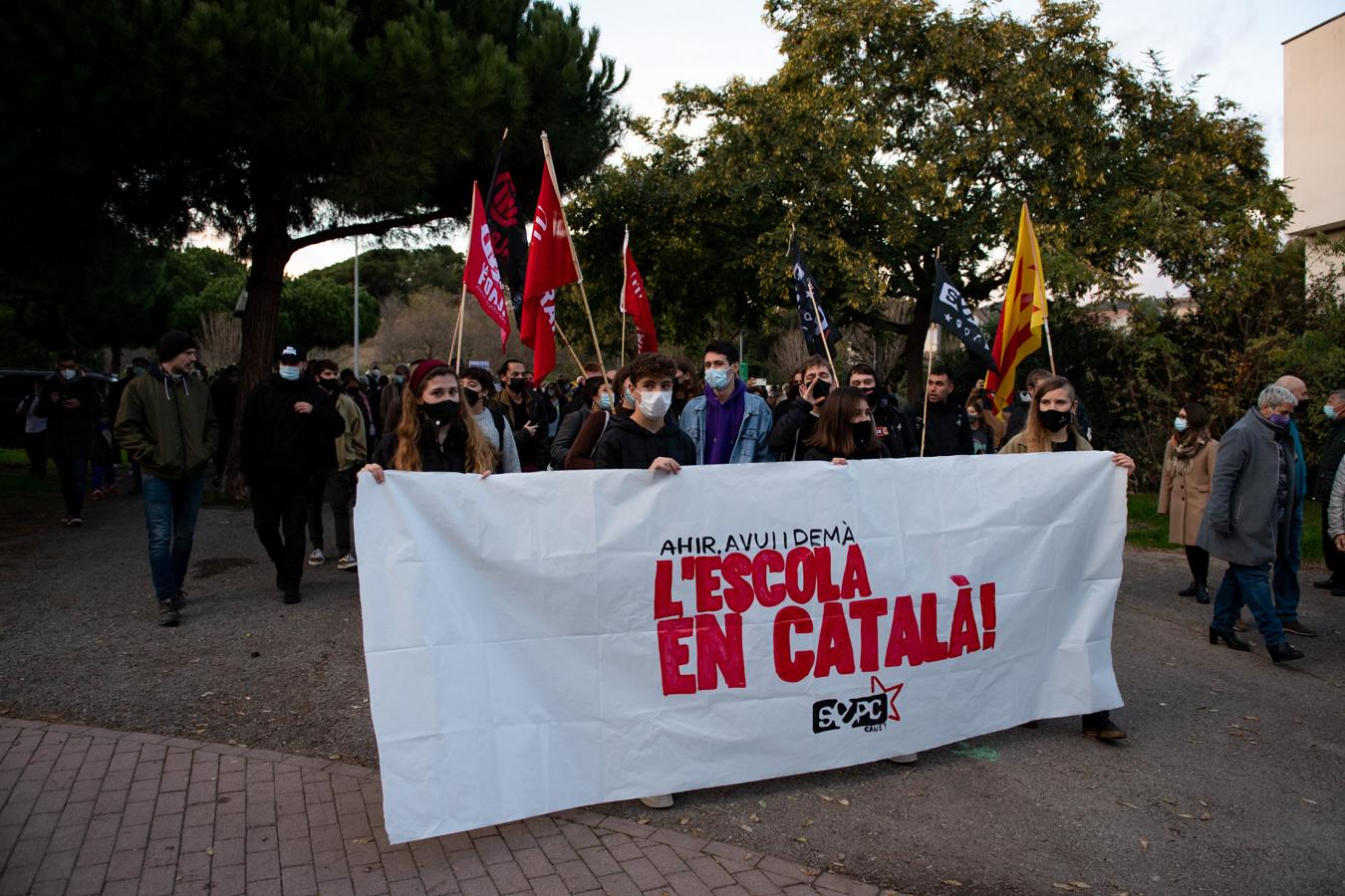 Muchos estudiantes también participaron en la marcha. 