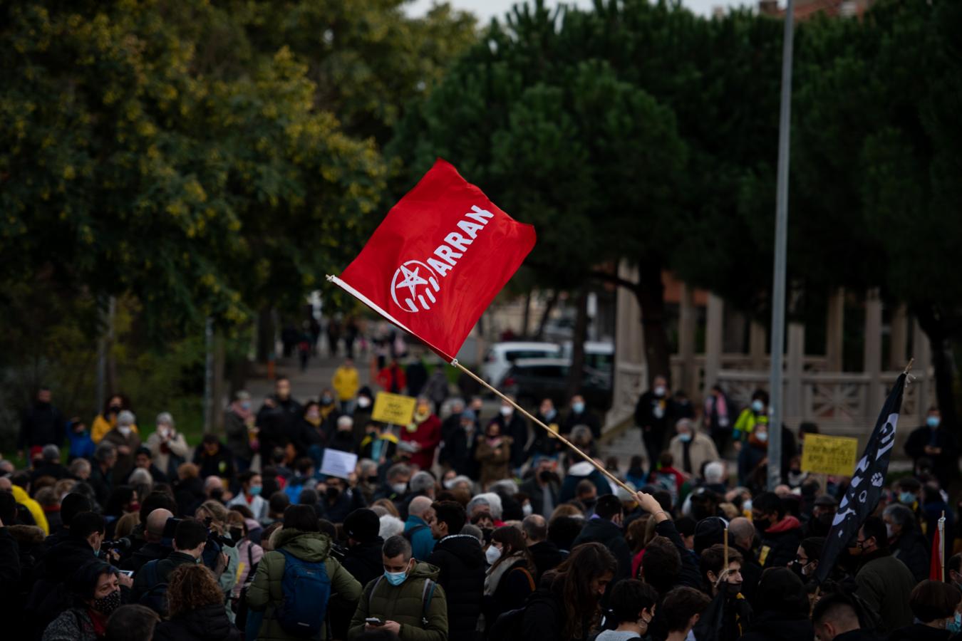 Uno de los colectivos que acudieron a la protesta fue Arran, la formación de las juventudes del partido antisistema Cup. 