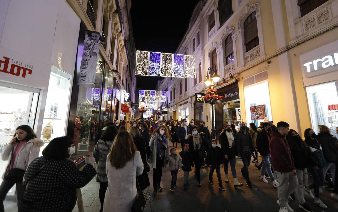 El ambiente prenavideño de Córdoba. en imágenes