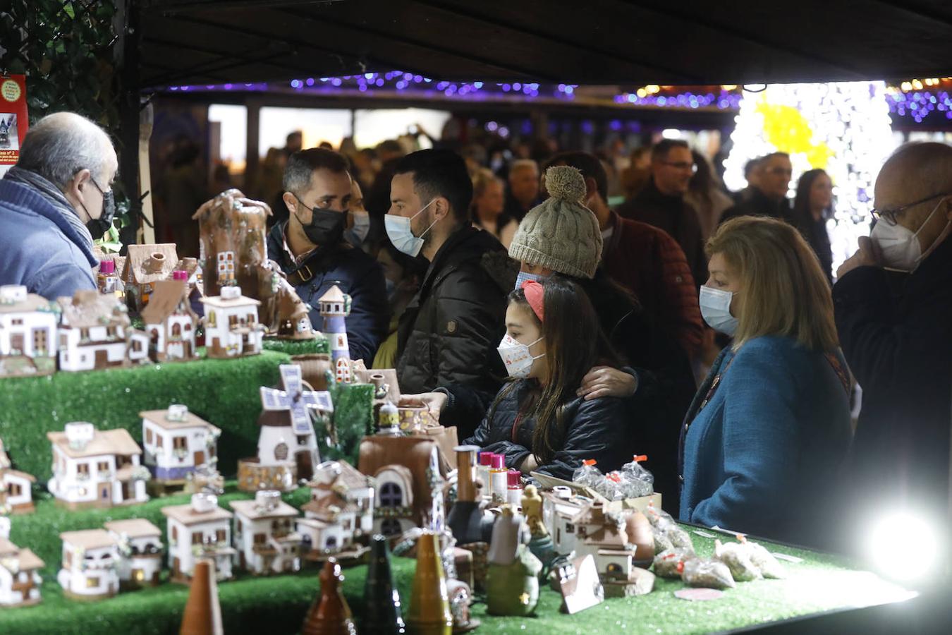 El ambiente prenavideño de Córdoba. en imágenes