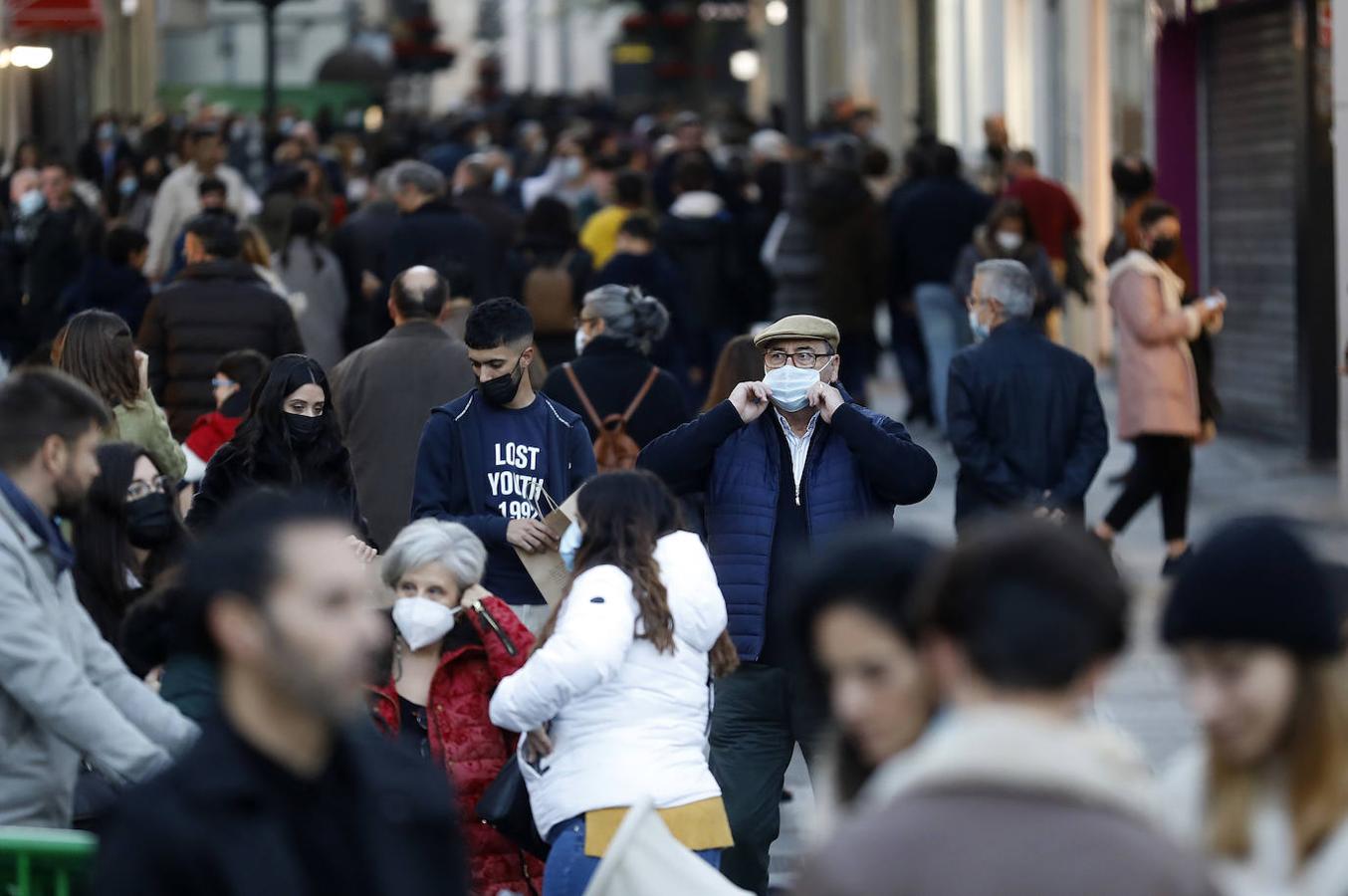 El ambiente prenavideño de Córdoba. en imágenes