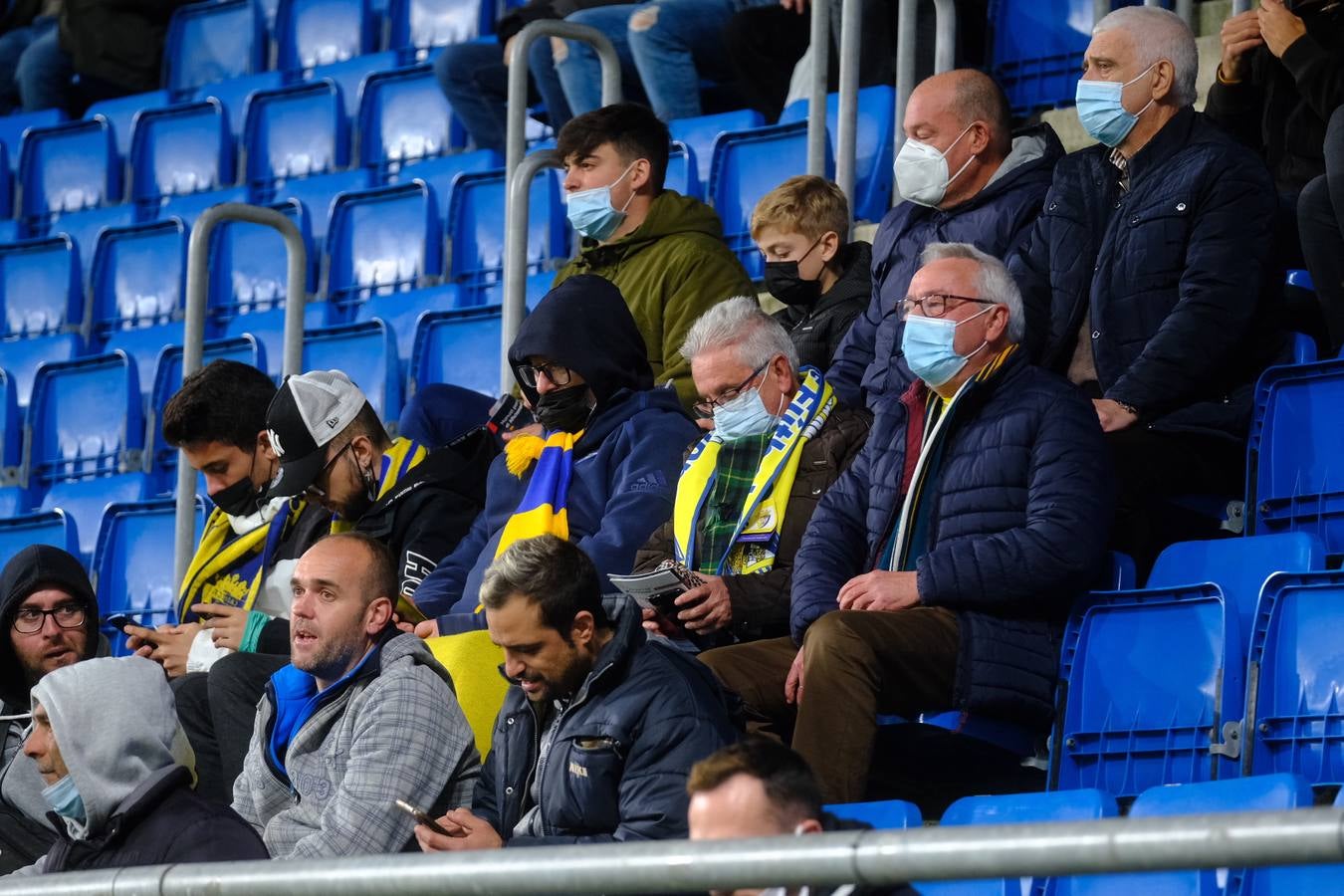 FOTOS: Búscate en el Cádiz CF-Granada disputado en el antiguo Carranza