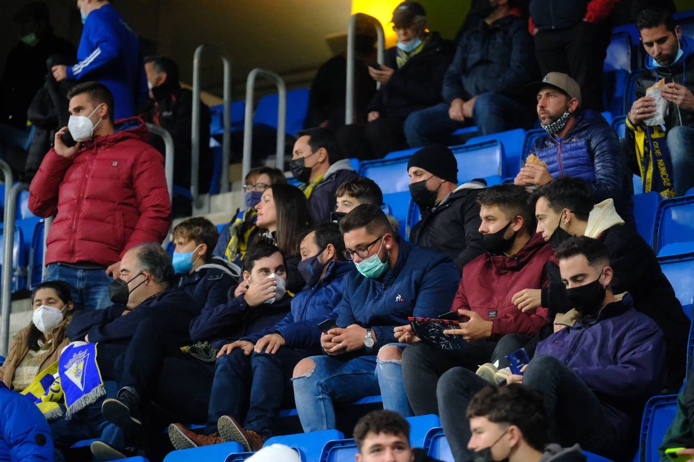 FOTOS: Búscate en el Cádiz CF-Granada disputado en el antiguo Carranza