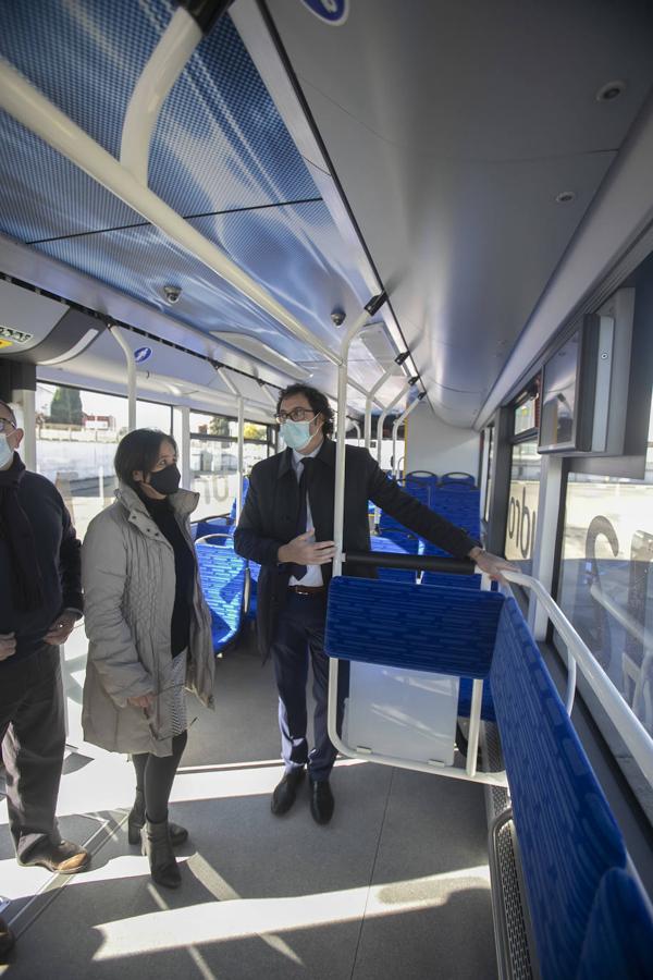 El nuevo autobús de hidrógeno de Córdoba, en imágenes