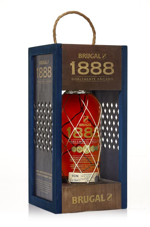 Brugal 1888, una joya líquida doblemente añejada. premium, Brugal 1888, un regalo perfecto para sorprender este año a los amigos de verdad y obsequiar a aquellos hedonistas inquietos que disfrutan descubriendo nuevos productos gourmet de calidad y matices únicos. Precio: 43,75€