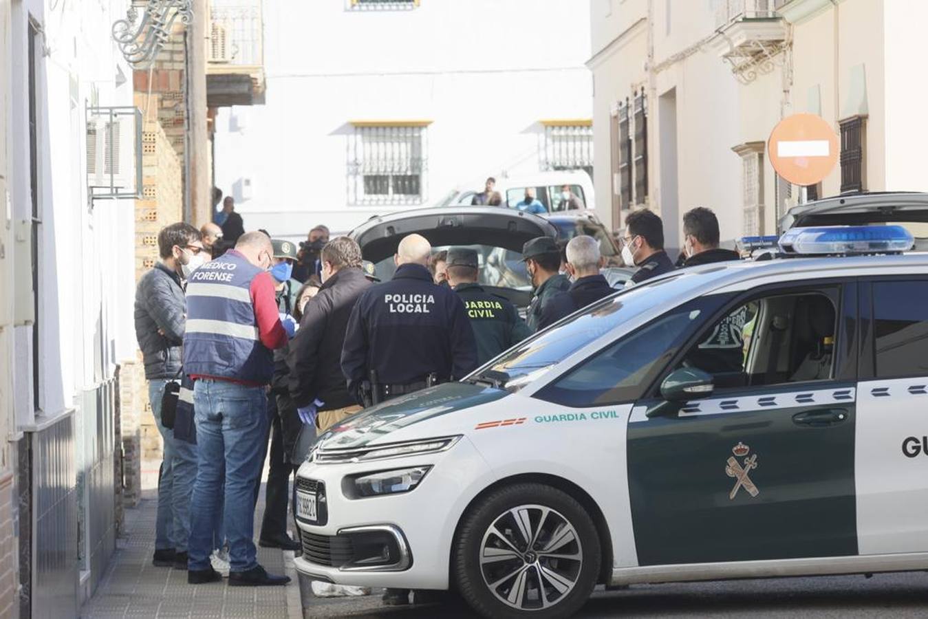 Un tiroteo en El Viso del Alcor acaba con dos muertos en las inmediaciones de un colegio