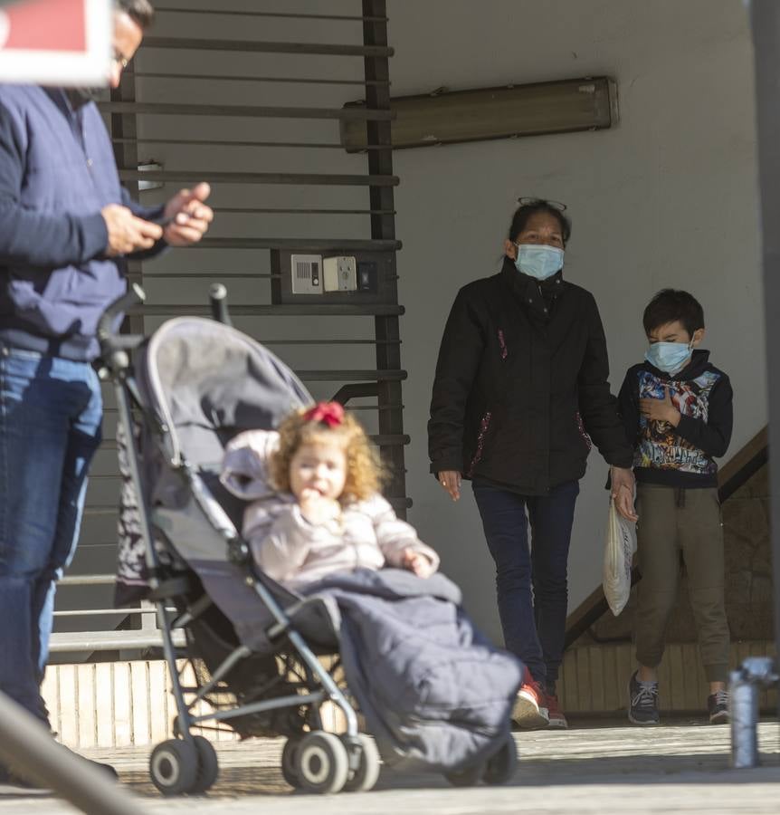 En imágenes, los niños de Sevilla comienzan a vacunarse contra el Covid