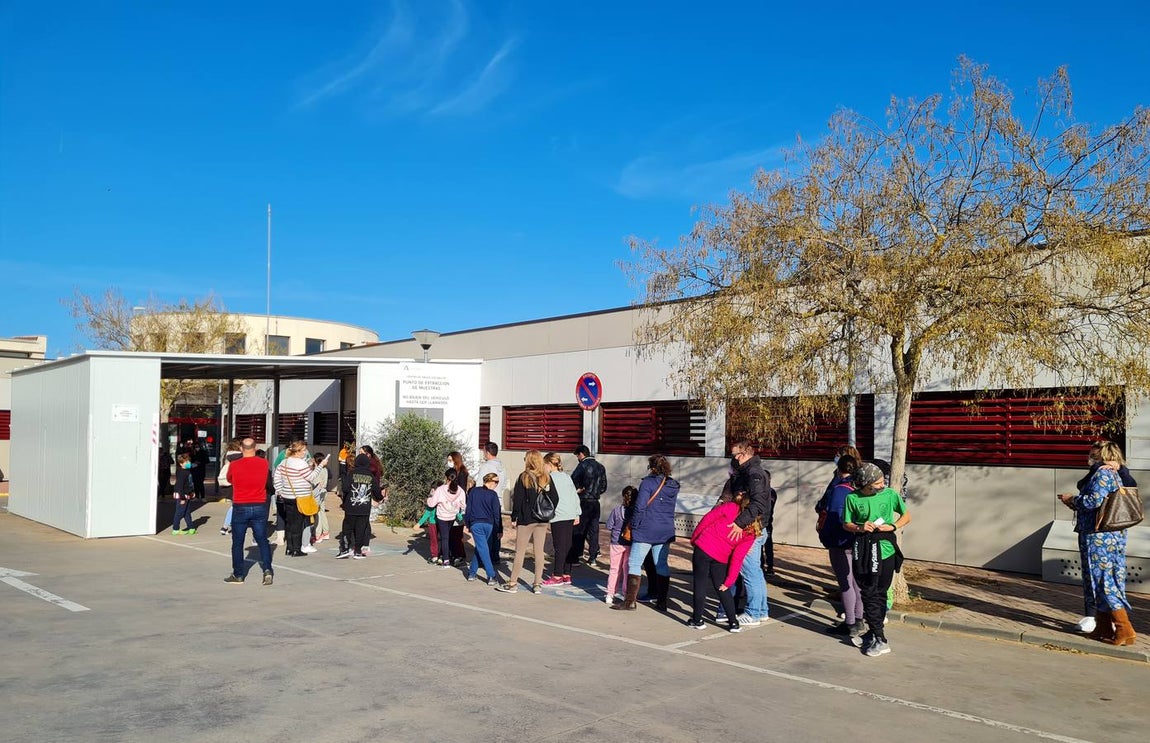 FOTOS: Primer día de vacunación contra el Covid en los menores de 12 años de la provincia de Cádiz
