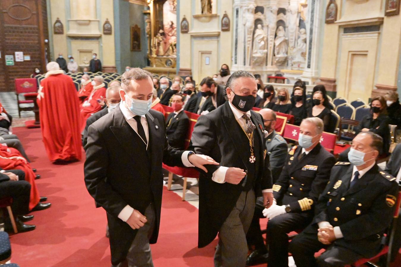 FOTOS: Así ha sido la ceremonia de ingreso de los nuevos miembros de Caballeros Hospitalarios en Cádiz