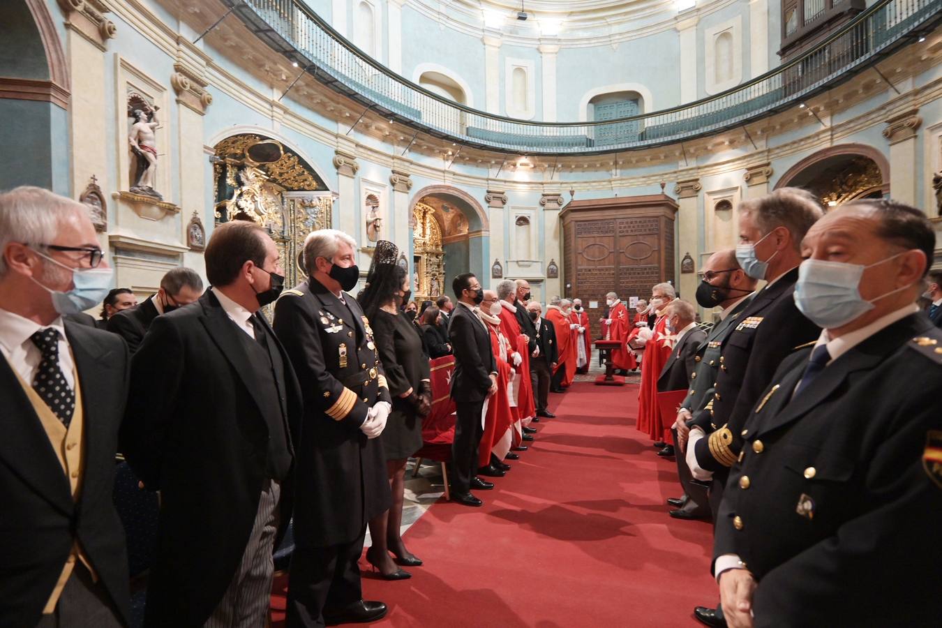 FOTOS: Así ha sido la ceremonia de ingreso de los nuevos miembros de Caballeros Hospitalarios en Cádiz