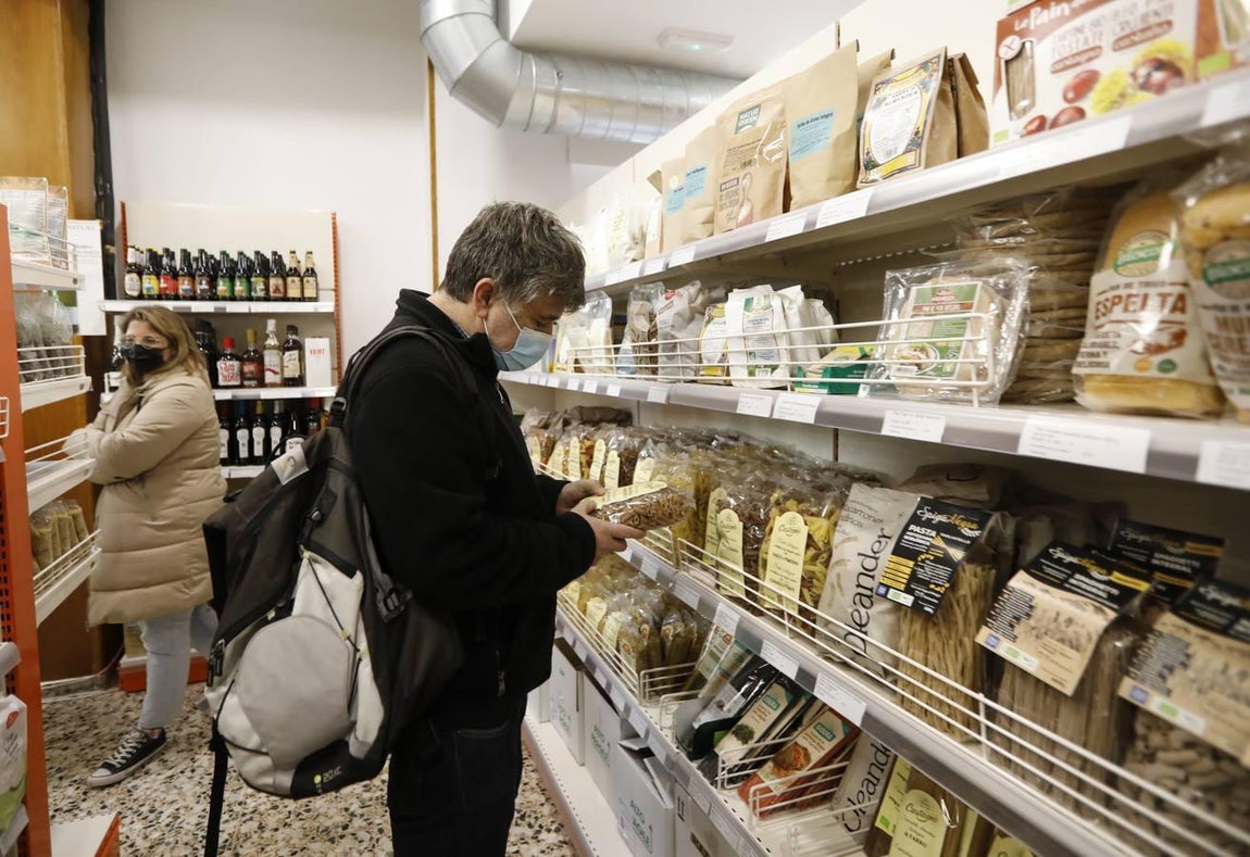 La nueva tienda ecológica de Almocrafe de Córdoba, en imágenes