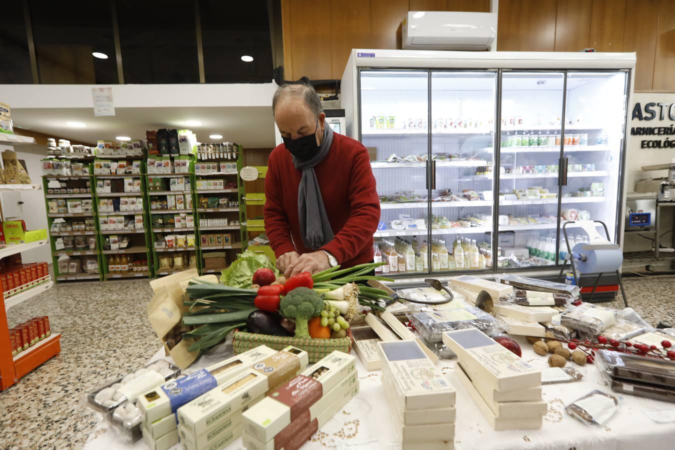 La nueva tienda ecológica de Almocrafe de Córdoba, en imágenes