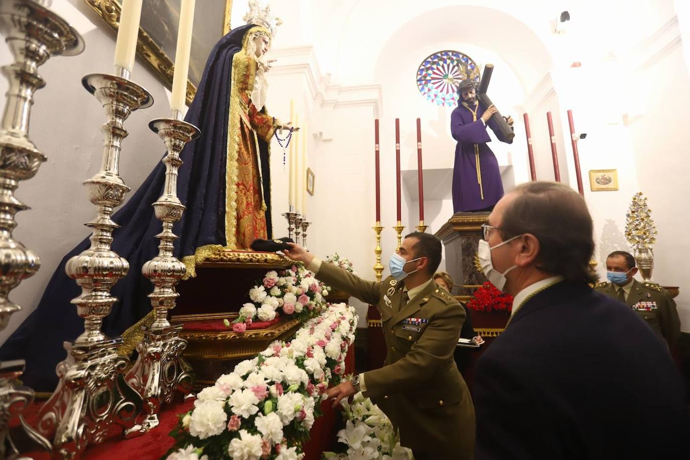 La misa de despedida de la Quinta Angustia a los militares, en imágenes