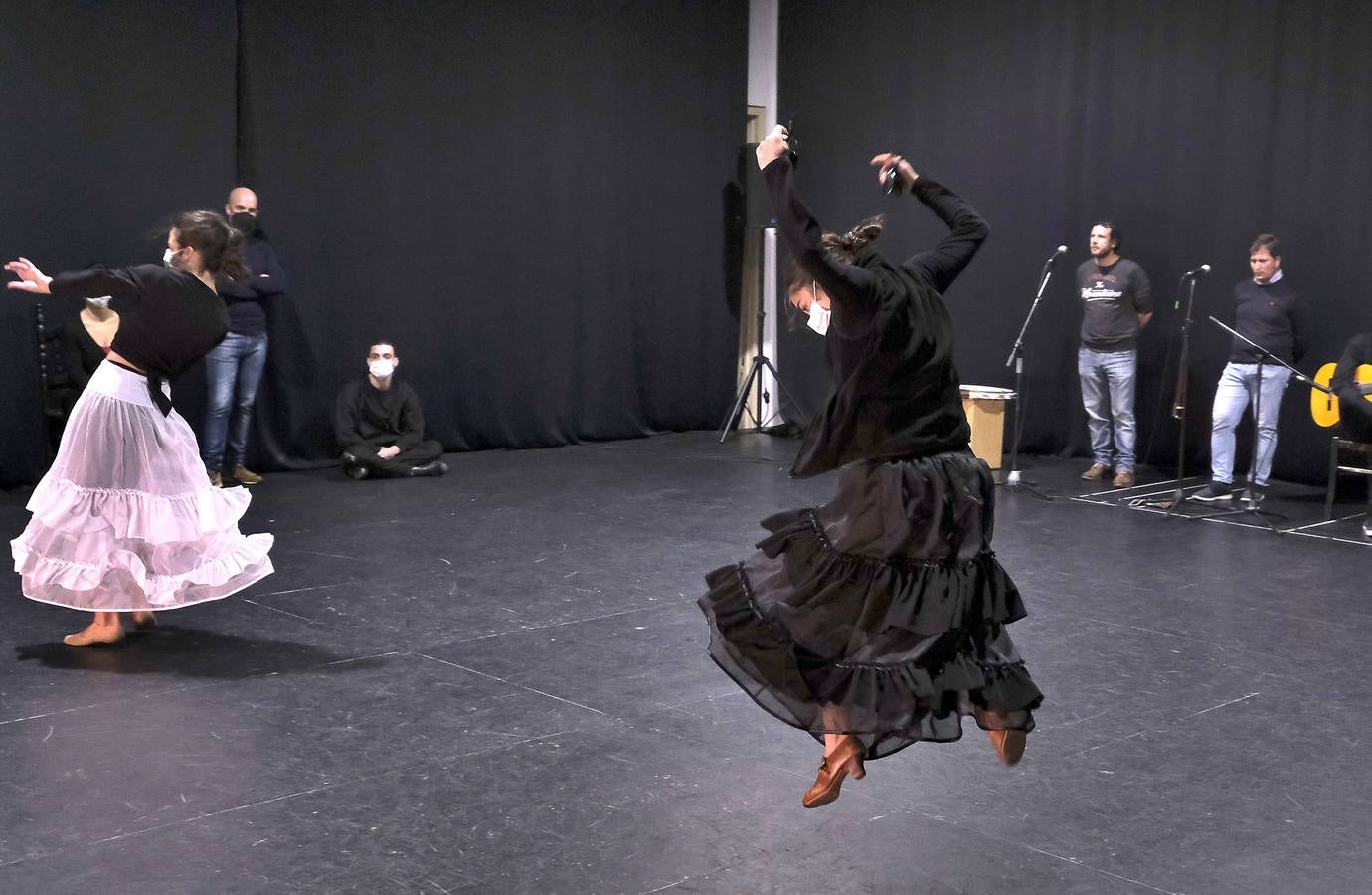 Jornada de puertas abiertas del Ballet Flamenco de Andalucía para los alumnos del conservatorio. J.M. SERRANO