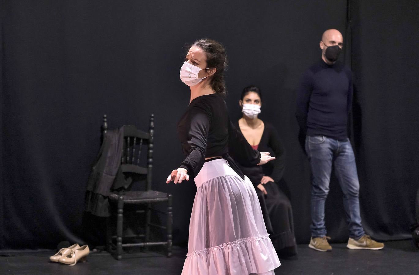 Jornada de puertas abiertas del Ballet Flamenco de Andalucía para los alumnos del conservatorio. J.M. SERRANO