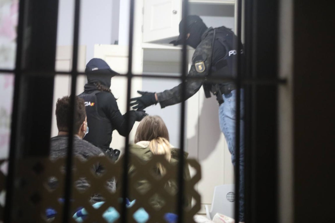 Fotos: macrooperación contra el clan de la Pinilla en Sanlúcar
