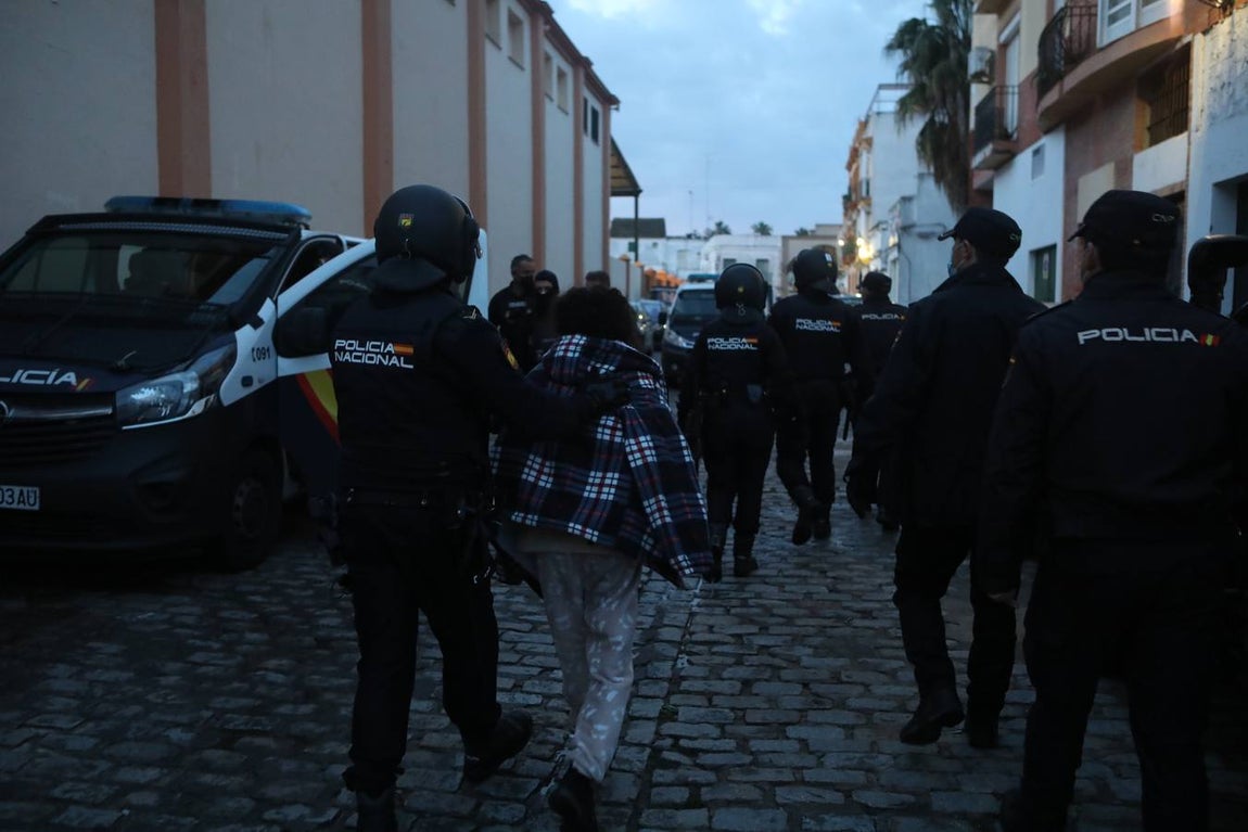 Fotos: macrooperación contra el clan de la Pinilla en Sanlúcar