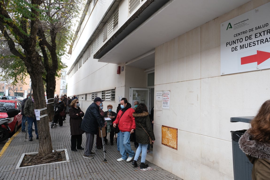 En imágenes: Nuevos puntos para test de diagnóstico de covid en Cádiz