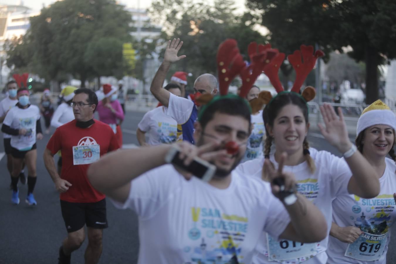 FOTOS: La Carrera San Silvestre de Cádiz, en imágenes