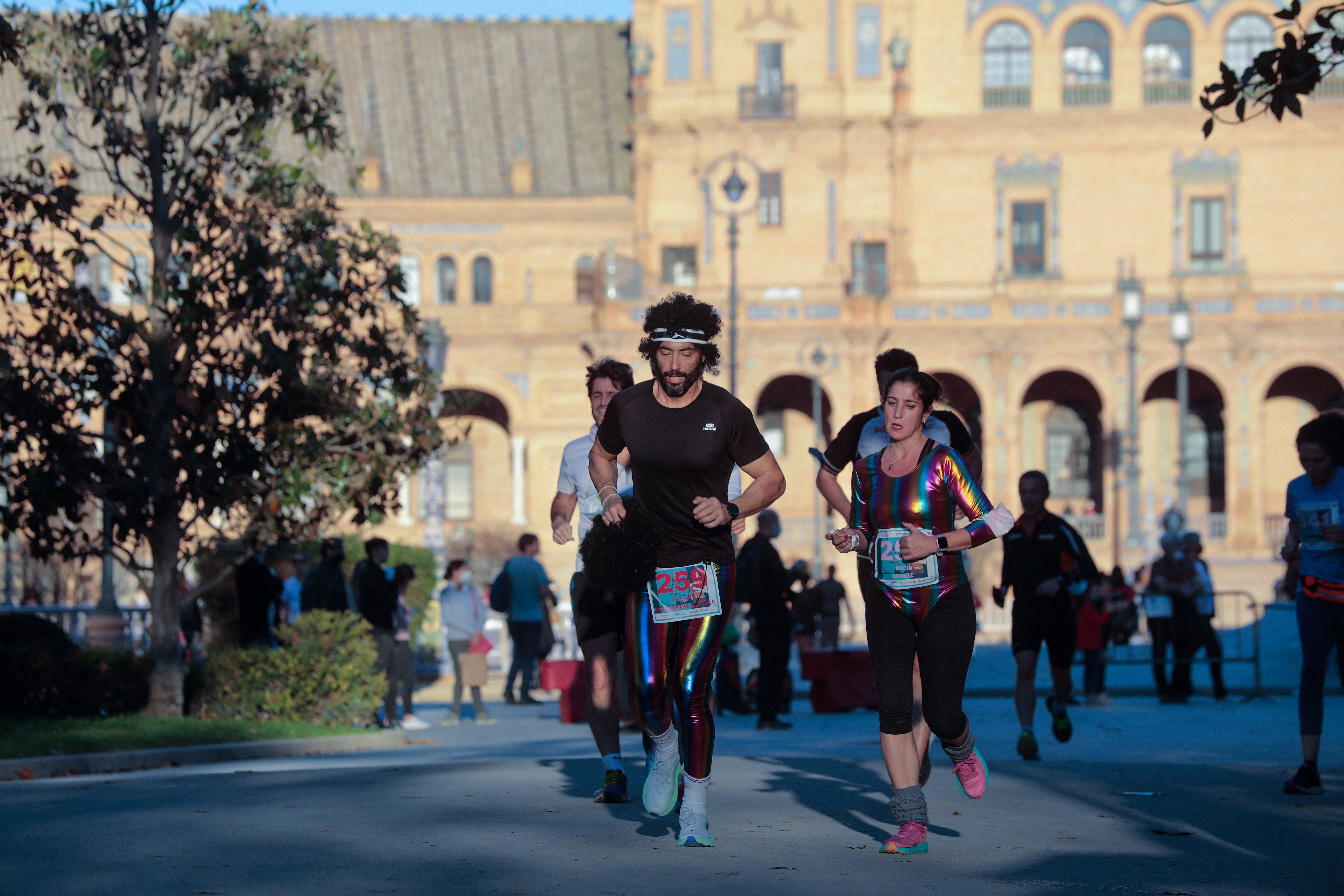 ¿Has corrido la San Silvestre de Sevilla? Búscate en nuestra galería (I)