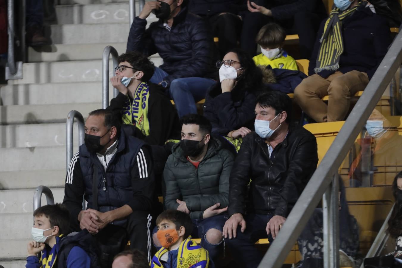 BÚSCATE en el Cádiz - Sevilla