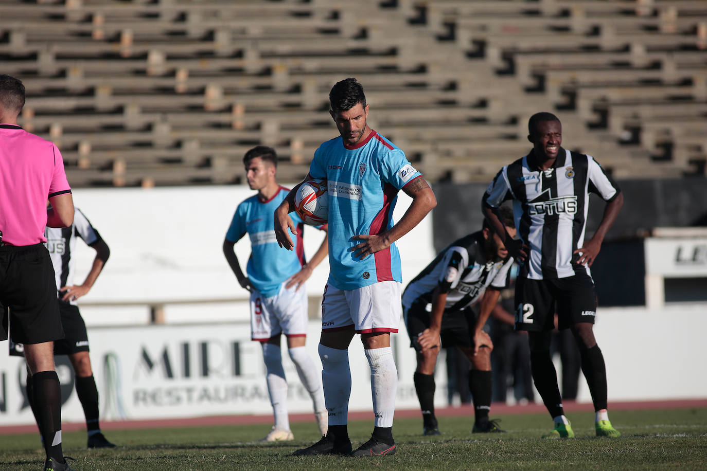 El Córdoba CF - Vélez CF, en imágenes