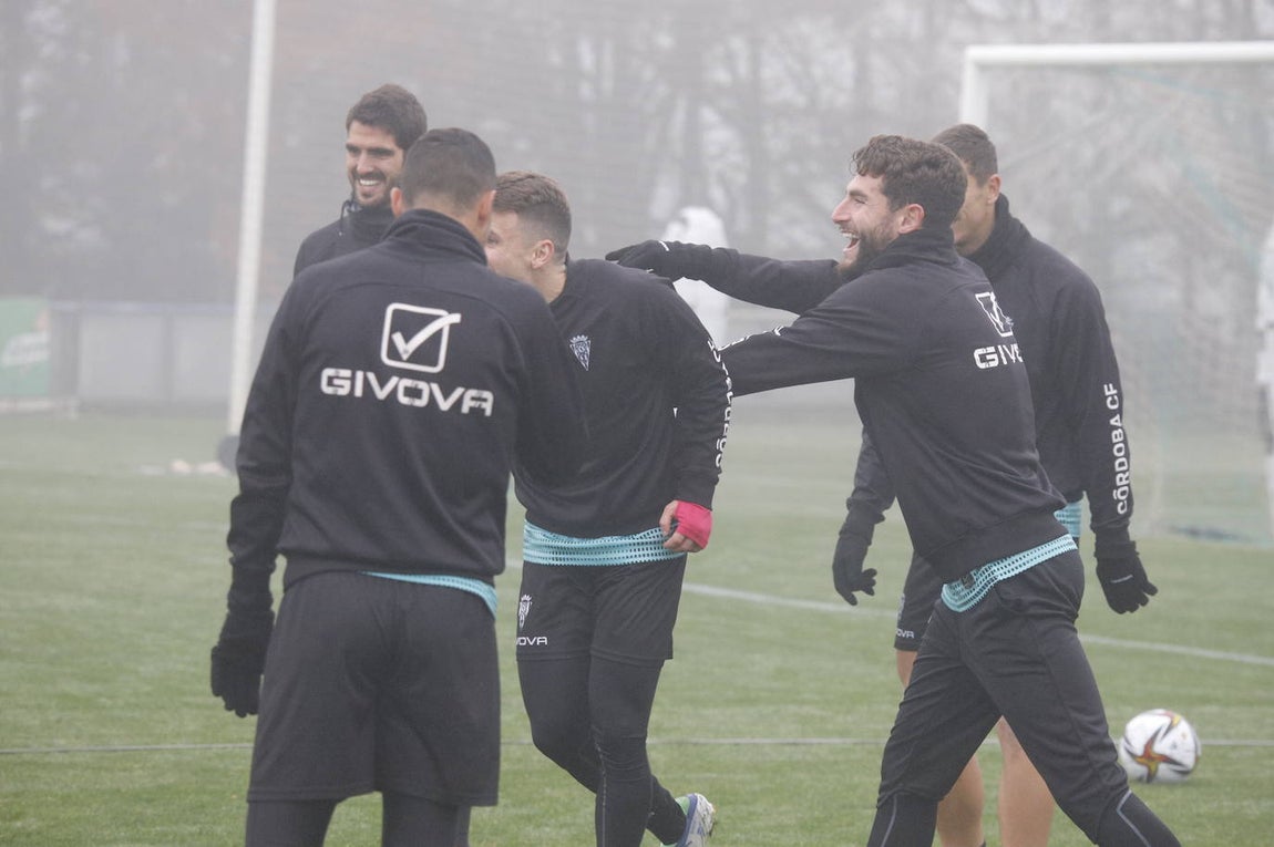 El primer entrenamiento del Córdoba CF en 2022, en imágenes