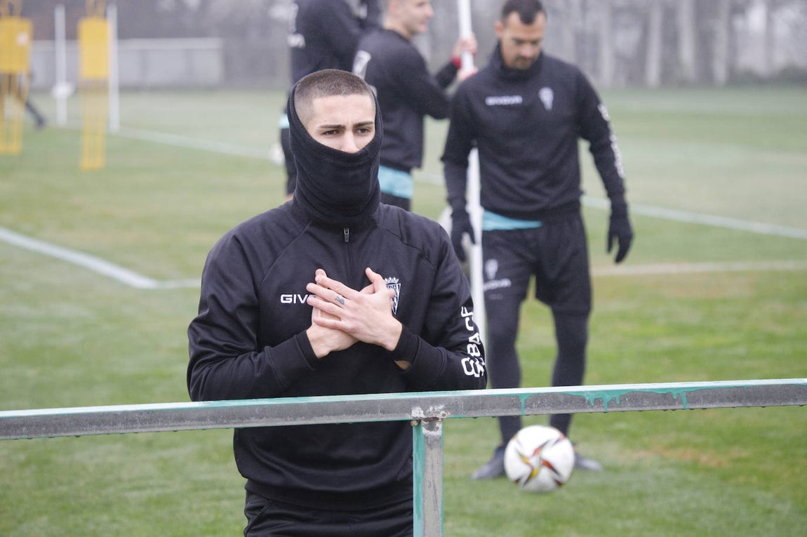 El primer entrenamiento del Córdoba CF en 2022, en imágenes