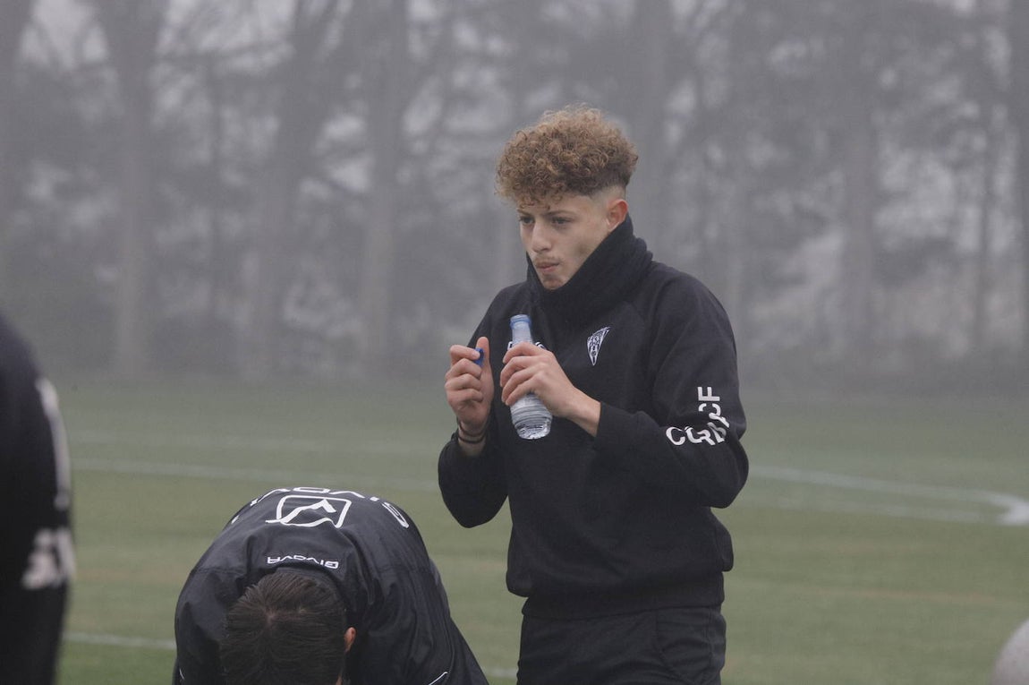 El primer entrenamiento del Córdoba CF en 2022, en imágenes