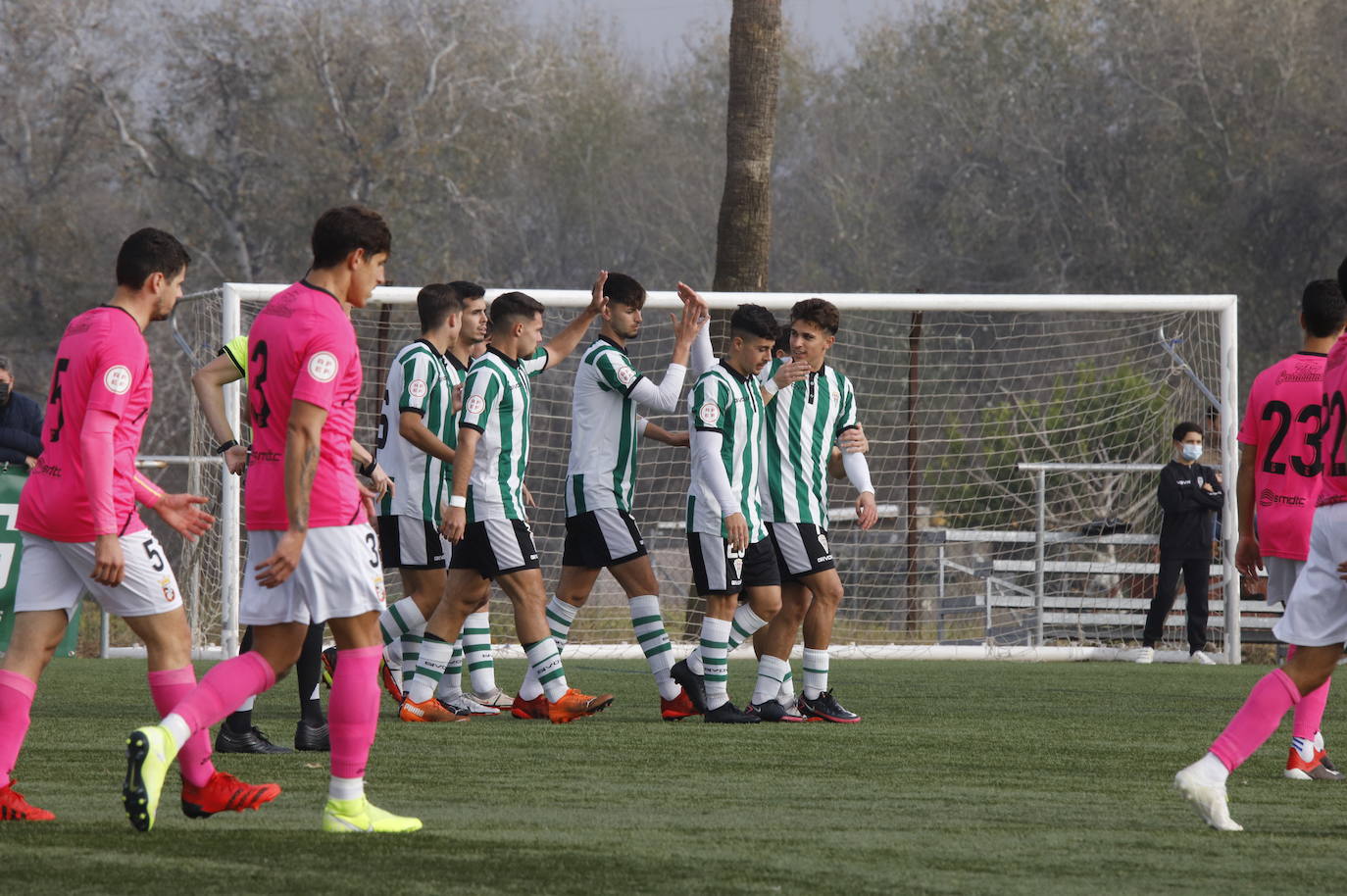 El empate del Córdoba B ante el Ceuta B, en imágenes