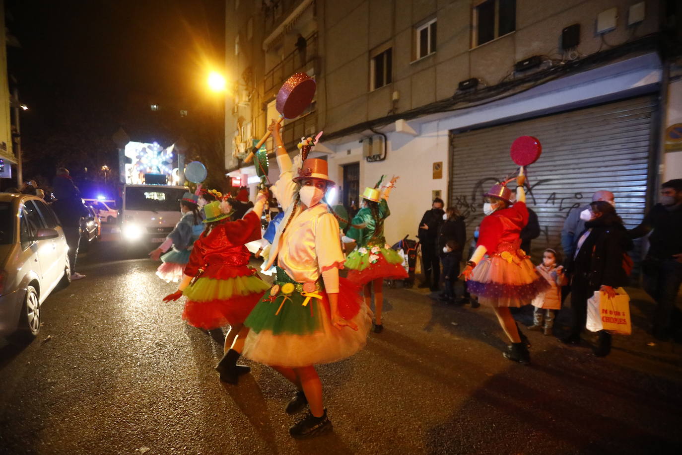 La Cabalgata de los Reyes Magos en el barrio de Ciudad Jardín de Córdoba, en imágenes