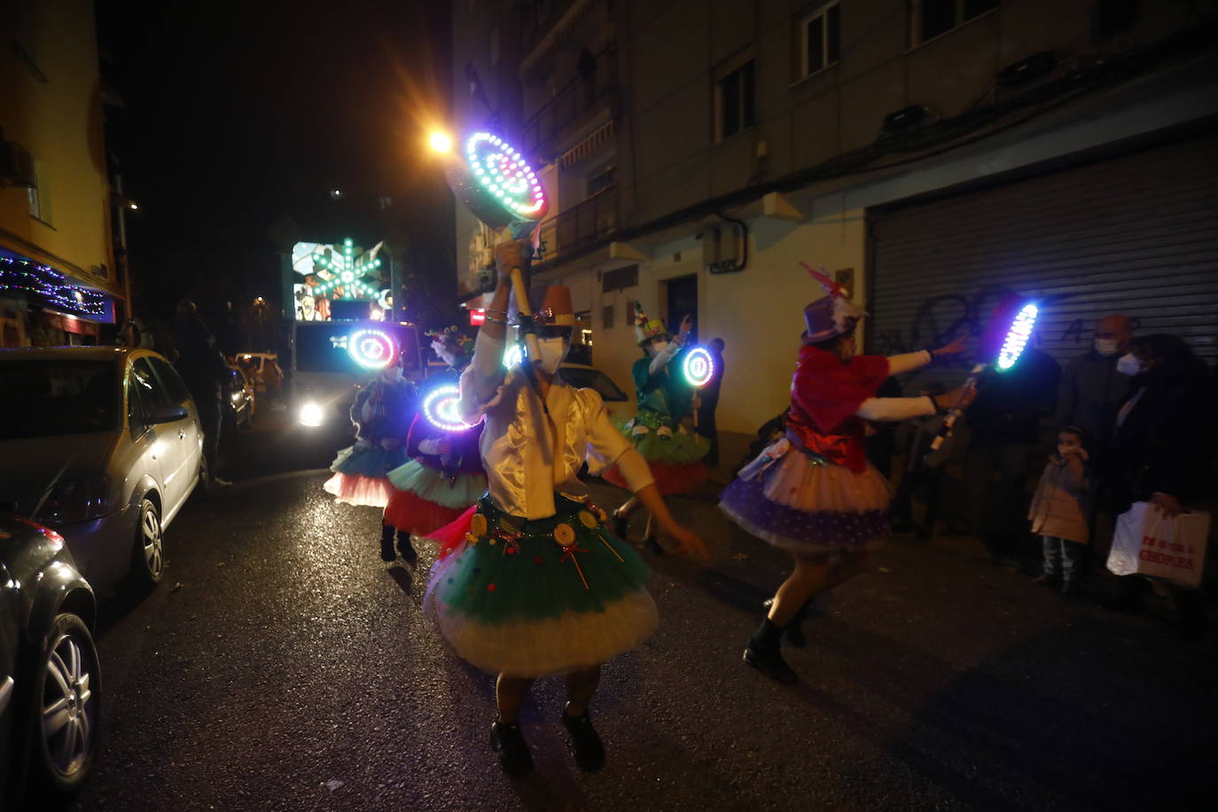 La Cabalgata de los Reyes Magos en el barrio de Ciudad Jardín de Córdoba, en imágenes