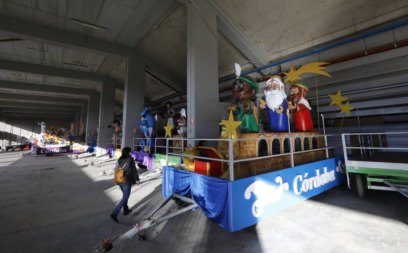 Los preparativos de la Cabalgata de Reyes Magos en Córdoba, en imágenes