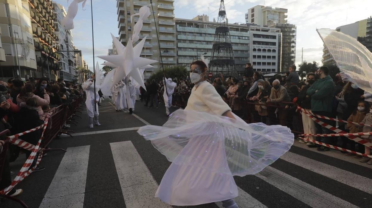 FOTOS: Así ha sido la Cabalgata de los Reyes Magos en Cádiz