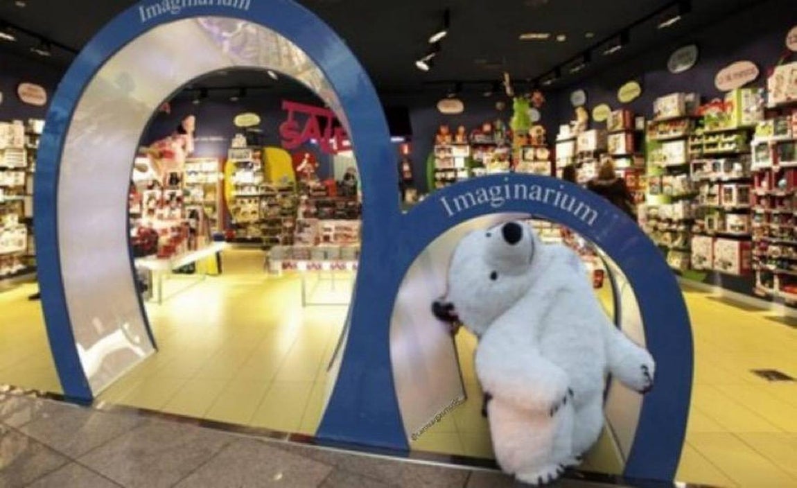 Los memes de la Cabalgata de Reyes Magos de Cádiz: un oso polar perjudicado da la vuelta al mundo