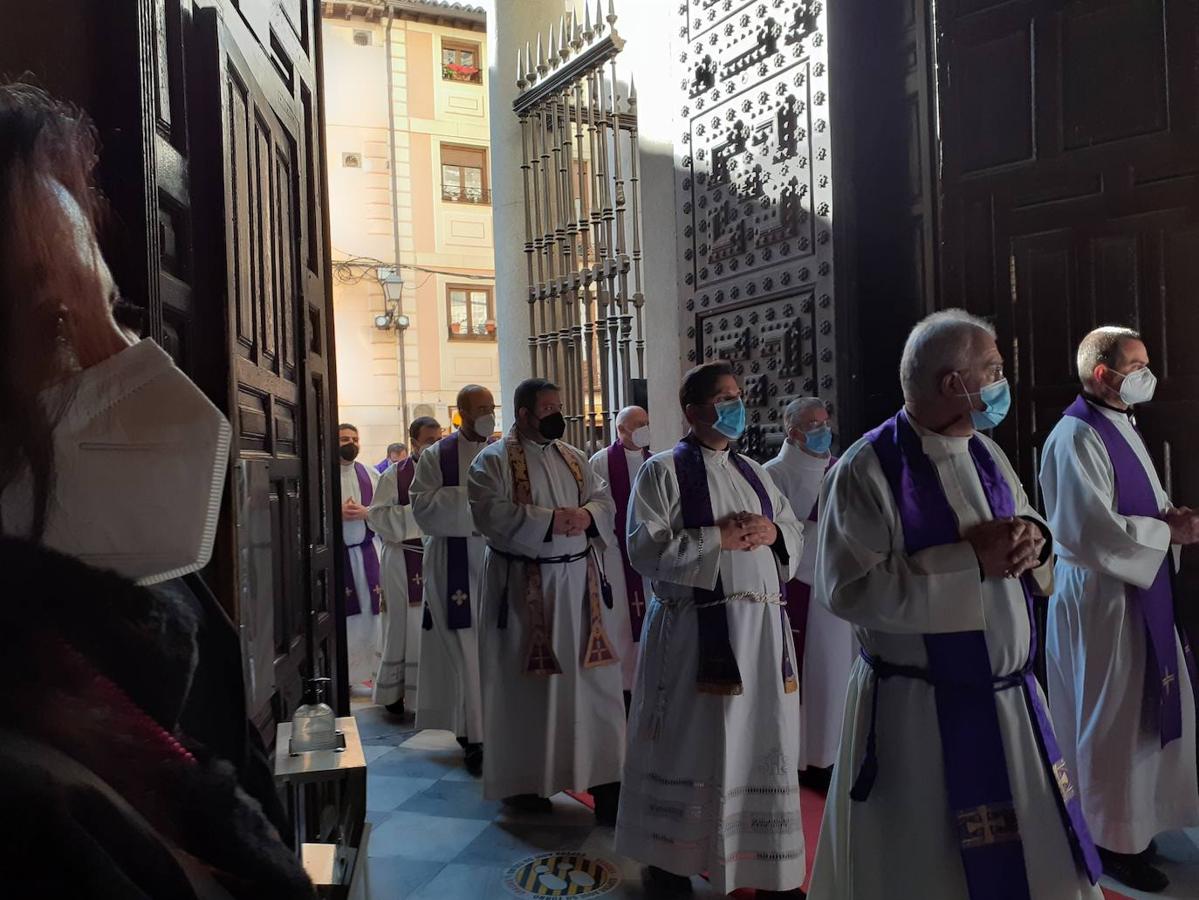 Las imágenes del entierro del cardenal Francisco Álvarez en la catedral primada