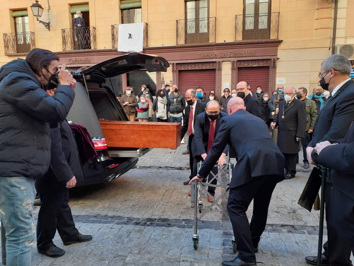 Las imágenes del entierro del cardenal Francisco Álvarez en la catedral primada