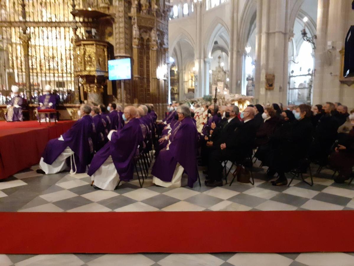 Las imágenes del entierro del cardenal Francisco Álvarez en la catedral primada