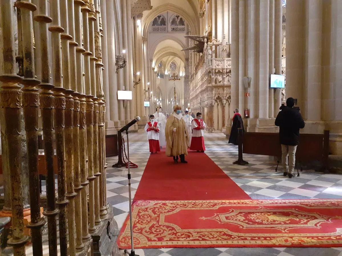 Las imágenes del entierro del cardenal Francisco Álvarez en la catedral primada