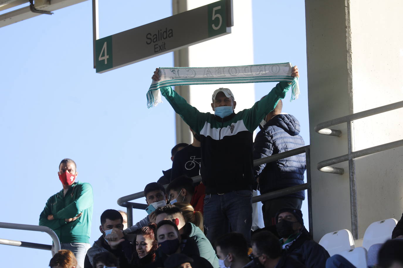 El ambiente en las gradas en el Córdoba CF - Vélez CF, en imágenes