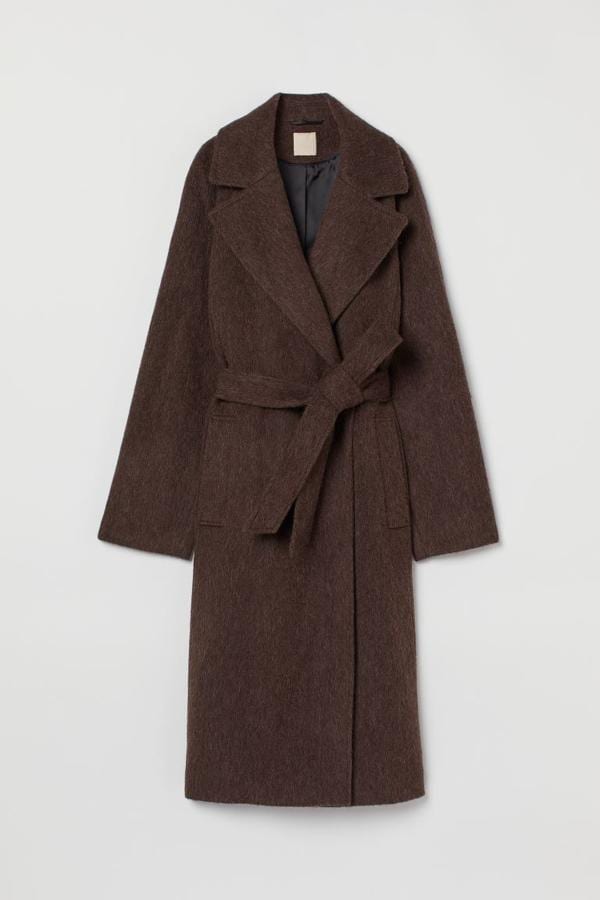 Abrigo en mezcla de lana en colro marrón oscuro de H&amp;M (precio: 89,99€ / 149€)