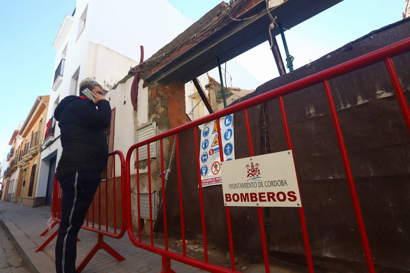 La casa derrumbada en la calle San Acisclo de Córdoba, en imágenes