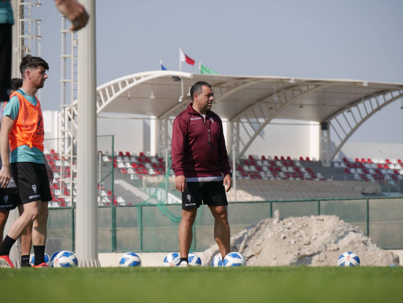 Las mejores imágenes del segundo día de entrenamiento del Córdoba en Baréin