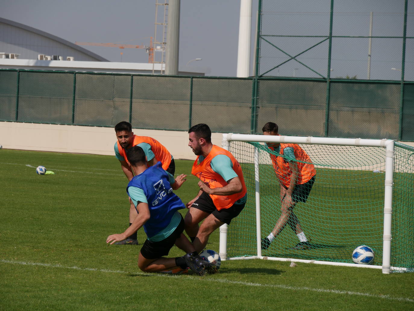 Las mejores imágenes del segundo día de entrenamiento del Córdoba en Baréin