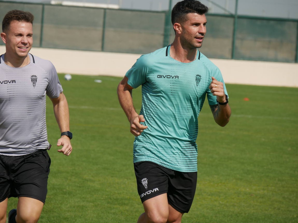 Las mejores imágenes del segundo día de entrenamiento del Córdoba en Baréin