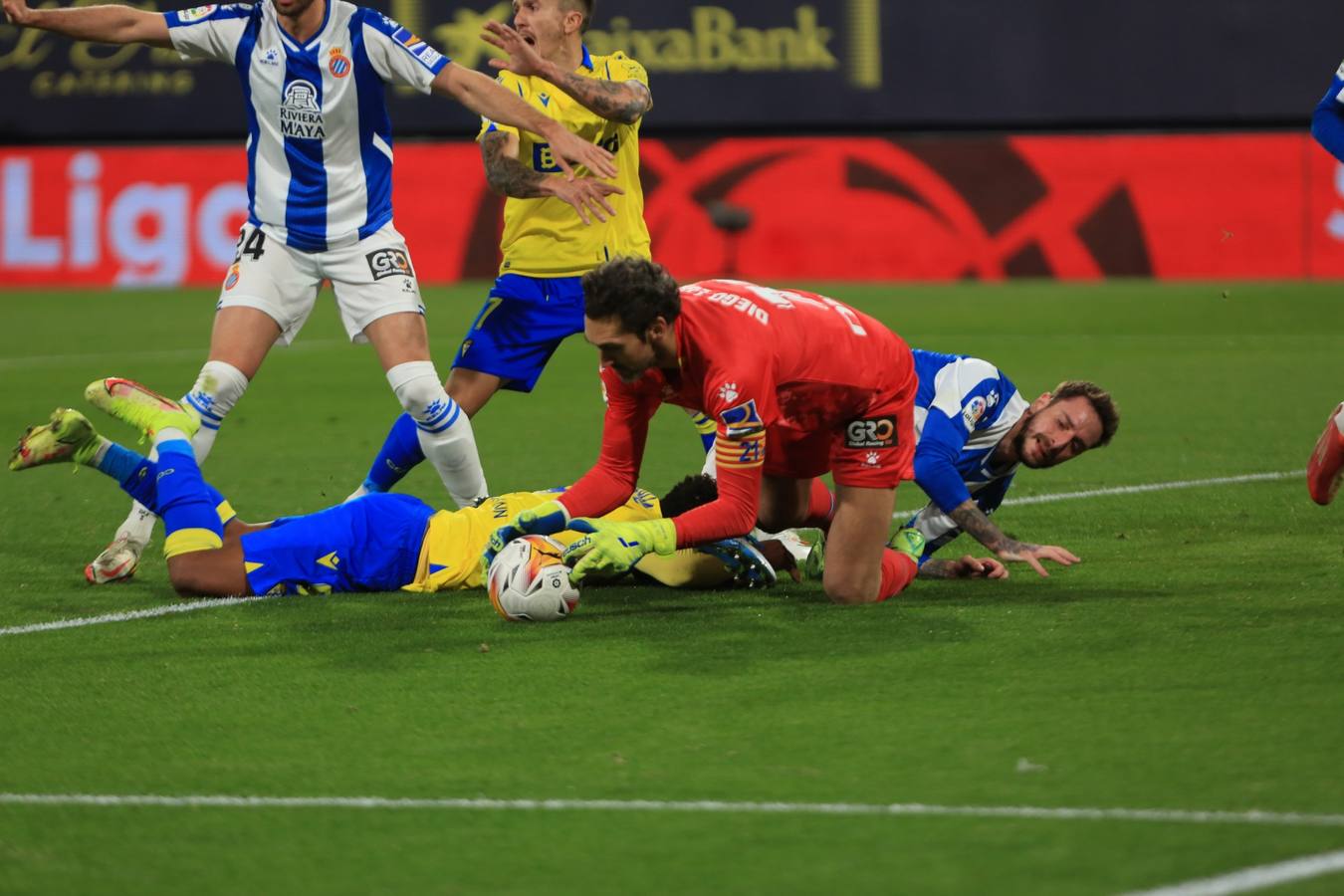 FOTOS: El Cádiz - Espanyol, en imágenes