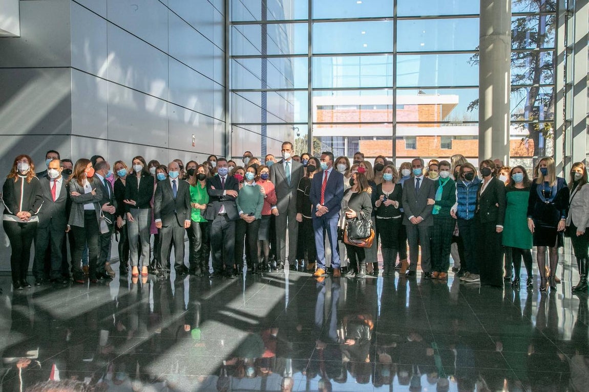 El Rey Felipe VI recibido entre aplausos y gritos de &#039;Viva España&#039; en Albacete