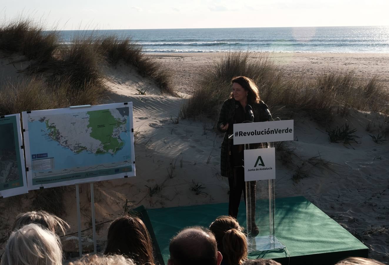 FOTOS: Primera piedra del tramo entre Cádiz y San Fernando de la ruta Eurovelo 8