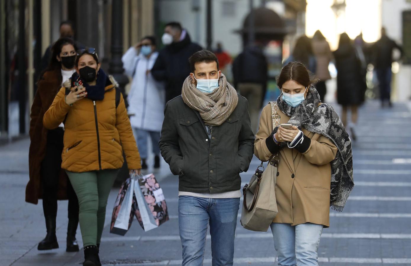 El frío invernal de enero en las calles de Córdoba, en imágenes